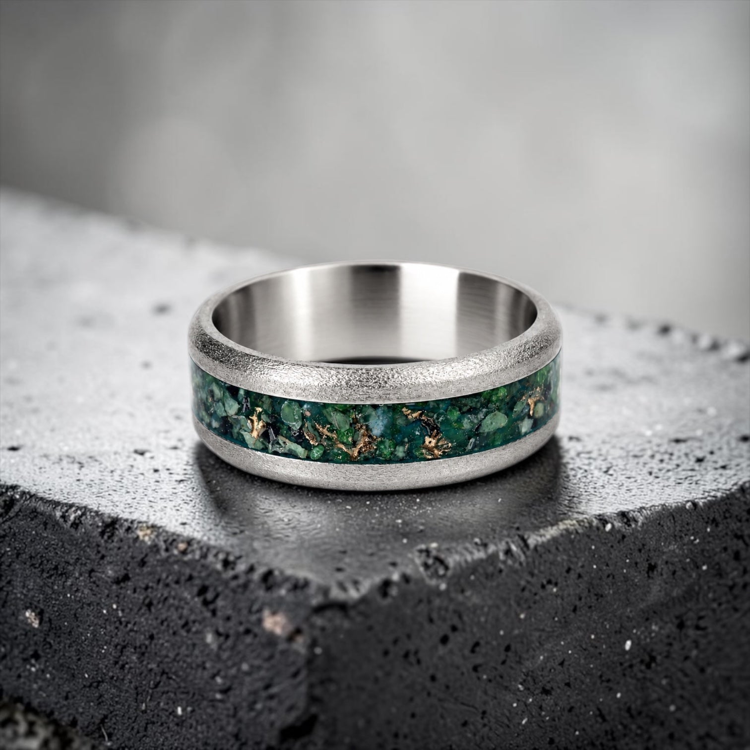 Gemstones 凛 Verdantis | Titanium Ring with Nephrite Jade Inlay | Venus Rings