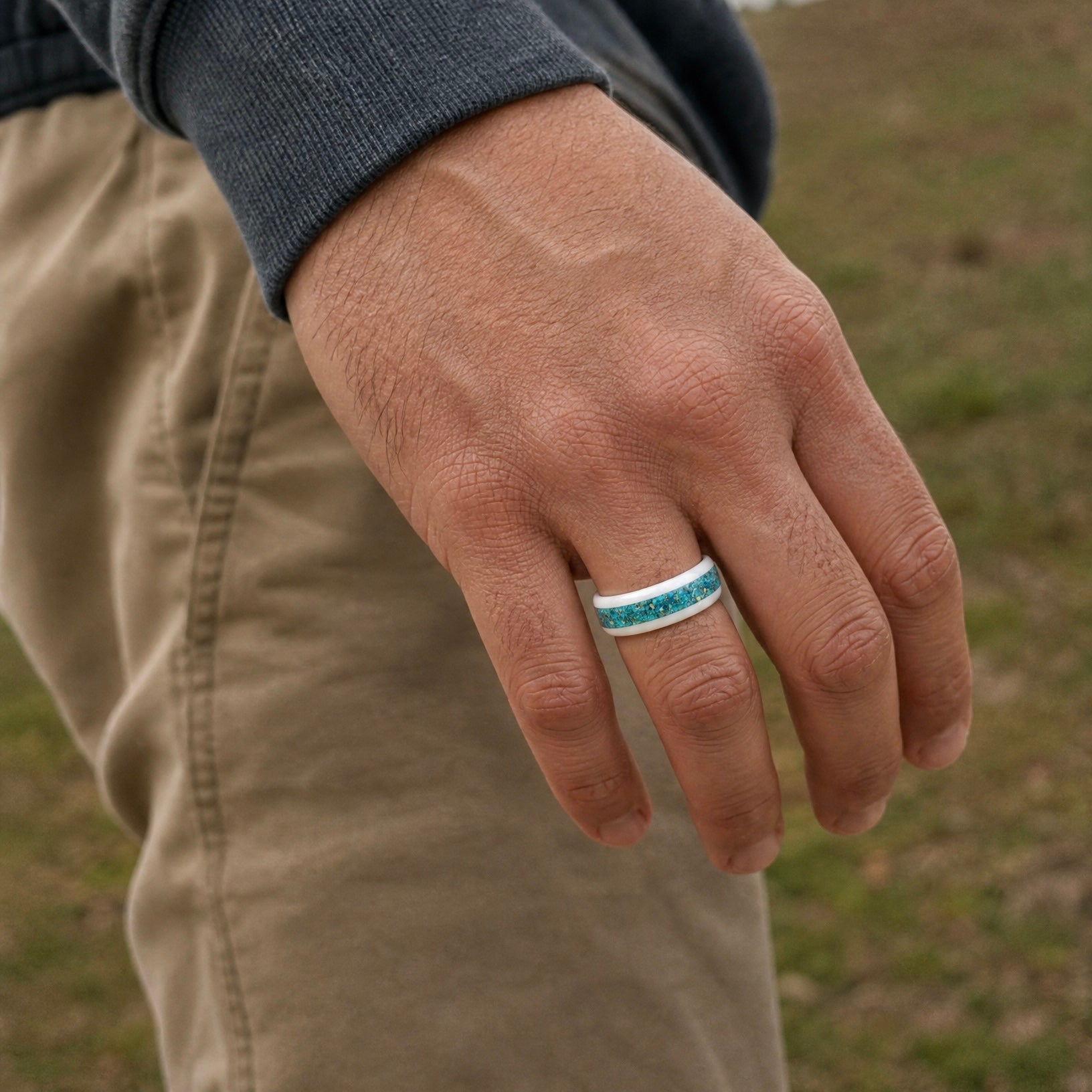 White ceramic ring with Peruvian chrysocolla and brass inlay, smooth polished band with natural minimalist design