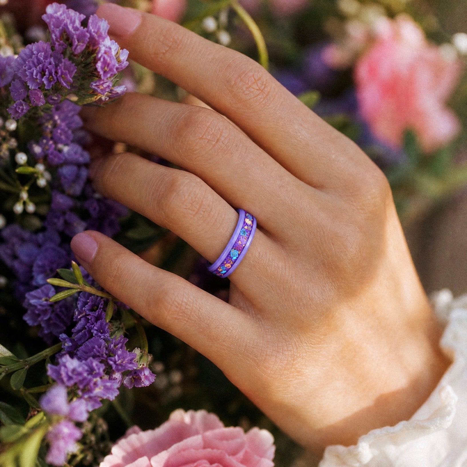 Fairybloom purple ceramic ring featuring real pressed flower petals, iridescent accents, and gold flakes preserved in a handcrafted floral inlay.